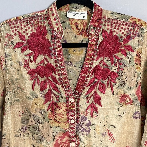 Vintage Joa Women Long Sleeve Semi Sheer Embroidered Floral Blouse SMALL Tan Red - Picture 4 of 12